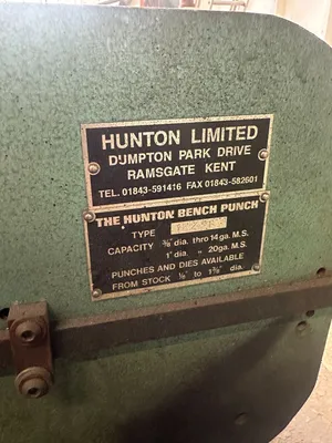 HUNTON BENCH 12/9B tooling and equipment | Bowland Trading Ltd (3)