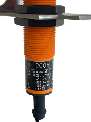 NEW IFM EFECTOR IG-2008-BBOA IG0331 PROXIMITY SENSOR IG2008BBOA IG0331