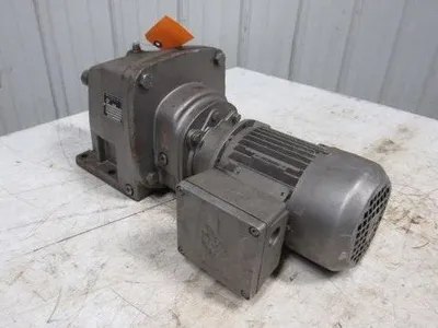 Nord Gear SK23-71 S/4 Inline Foot Mount Gearmotor 179.50:1 Ratio 9RPM Out