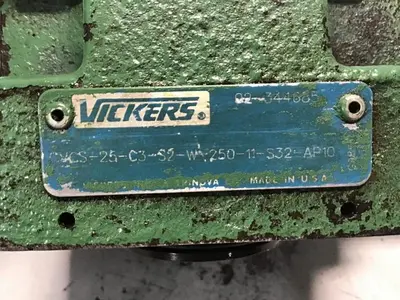 USED VICKERS DG4V-3S-2AL-M-U-HL7-60-EN490