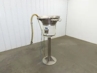 3 Master AO 40D Vibratory Small Parts Feeder 26" Stainless Bowl 115V 60"Pedestal