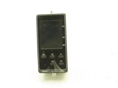 Omron E5EC-QR2ASM-800 Digital Temperature Controller 250VAC Ver 2.1 Lot of 4