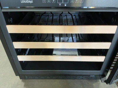 Used VINOTEMP VT-24PR46 Bottle Coolers Michigan US | Miedema Asset Management Group #1761187
