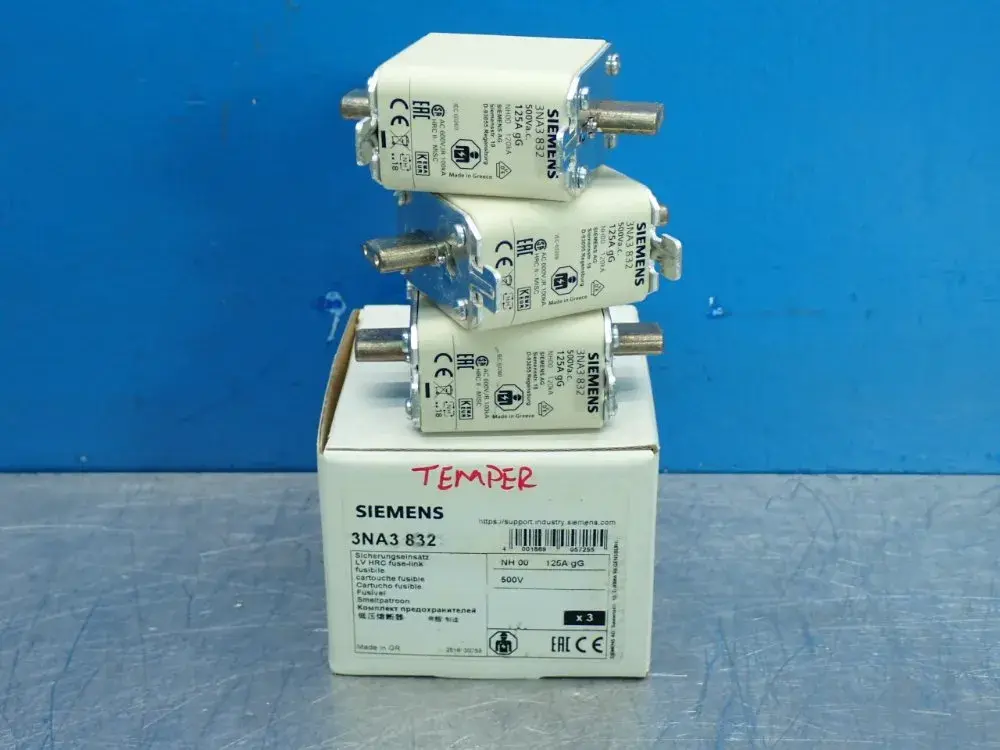 NEW SIEMENS 3NA3832