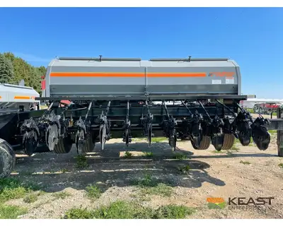 Used CRUSTBUSTER _UNKNOWN_ No-Till Drills Iowa US | Keast Enterprises #1360190