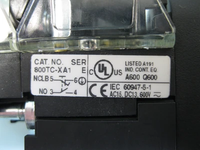 USED Allen-Bradley 800TC-FXJQ24RA1