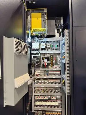 USED 2019 HWACHEON VESTA 1000+