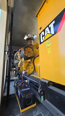 USED 2016 CATERPILLAR C32