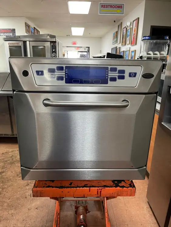 Used Merrychef Used Merrychef 402S High-Speed Accelerated Cooking Countertop Oven 220V Electric Ovens Illinois US | Falcon Restaurant Supply #1376210
