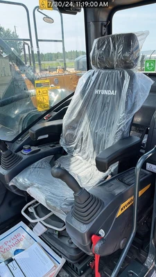 Used 2023 HYUNDAI HX350AL Crawler Excavators Florida US | National Equipment Dealers #1422328
