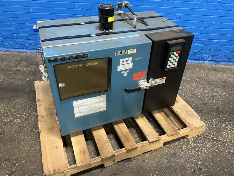 Used THERMOTRON S1.2 Environmental Chambers Ohio US | HGR 24 #1548254