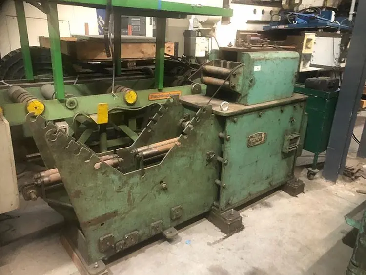 Used PRESS EQUIPMENT LTD DECOILER + STRAIGHTENER 180 X 5 MM Uncoilers | Apt International N.V #373398