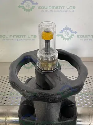 USED ITT PURE-FLO 2-316L-RA20MAX-CWP150 3 WAY DIAPHRAGM VALVE W/ 2" SANITARY FITTING