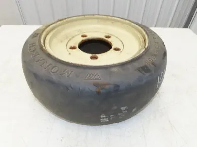 Monarch 18x7x12-1/8 Forklift Tire Smooth Solid Press-on Black 5x138mm Rim
