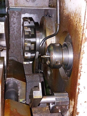 HECKERT Facing and Centering Machine