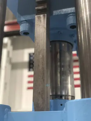 USED 1984 K.R. WILSON K.R. WILSON COMPRESSION MOLDING PRESS