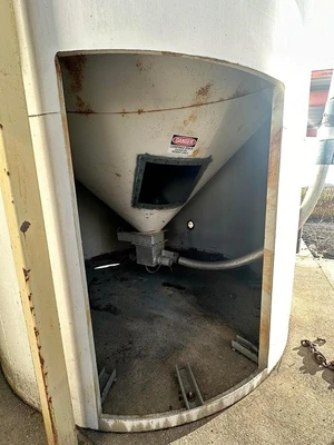 USED PEABODY TECTANK    SILOS 3550 CU FEET