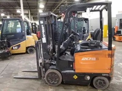 USED 2020 DOOSAN BC20S-7