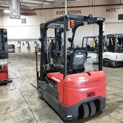 USED 2019 RAYMOND 4460C30