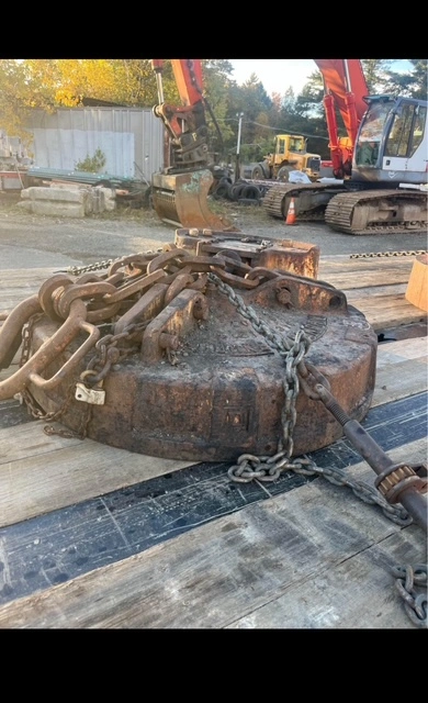 40″ Square D Magnet