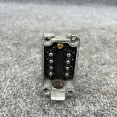 Used Telemecanique C3B-JK04 Base Switch Parts California US | Davliegogo LLC #1705307