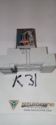 USED Allen-Bradley ALLEN BRADLEY 700-HN103 + 700-HC14Z24
