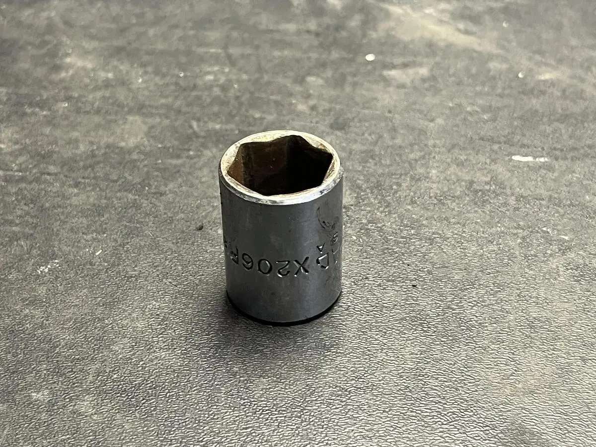 Brand New Mac Tools X206R 5/8 Short 3/8 Drive Chrome 6 Point Socket
