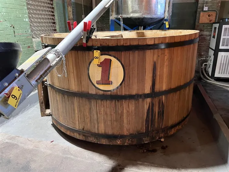 Used _UNKNOWN_ _UNKNOWN_ Fermenters / Bioreactors Indiana US | Brewhouse Equipment Group #1059496