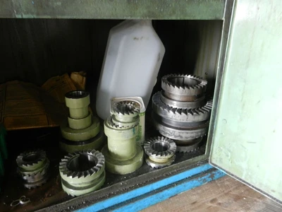 USED ZM GEAR CUTTING