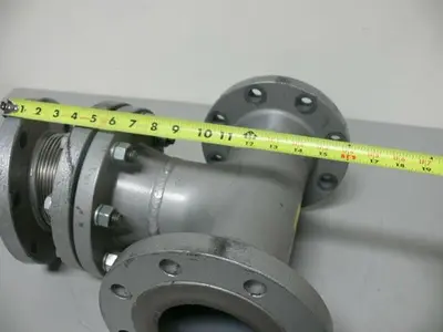 USED FLANGED T PIPE + FLEXIBLE FITTING 4.5" INSIDE DIAMETER 9" OUTSIDE DIAMETER