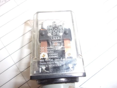 USED Idec + DAYTON Idec SR2P-06  + 1A485M