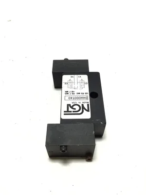 NGT D4A000T40 Dual Pilot Operated Check Valve 120 PSI 40-150°F