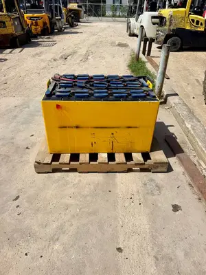 Used 2017 CROWN 18-85-25 Batteries Texas US | TB Forklifts #1357476
