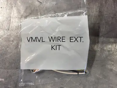 NEW CROUSE-HINDS VMVL-11-2TW-R1-UNV1-S890