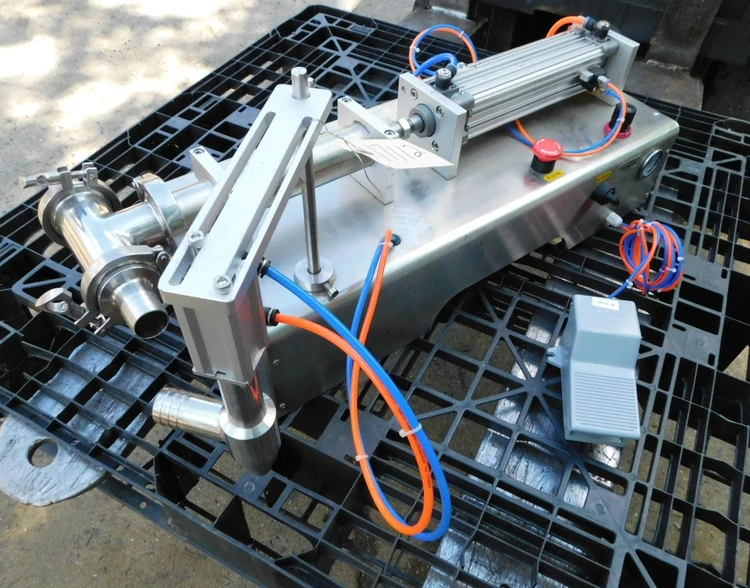 Used SINGLE PISTON FILLER SINGLE PISTON Piston Fillers New Jersey US | Champion Trading Corporation #423627