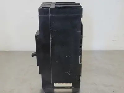 100 Amp, 3 Pole, 480 volts Circuit Breaker