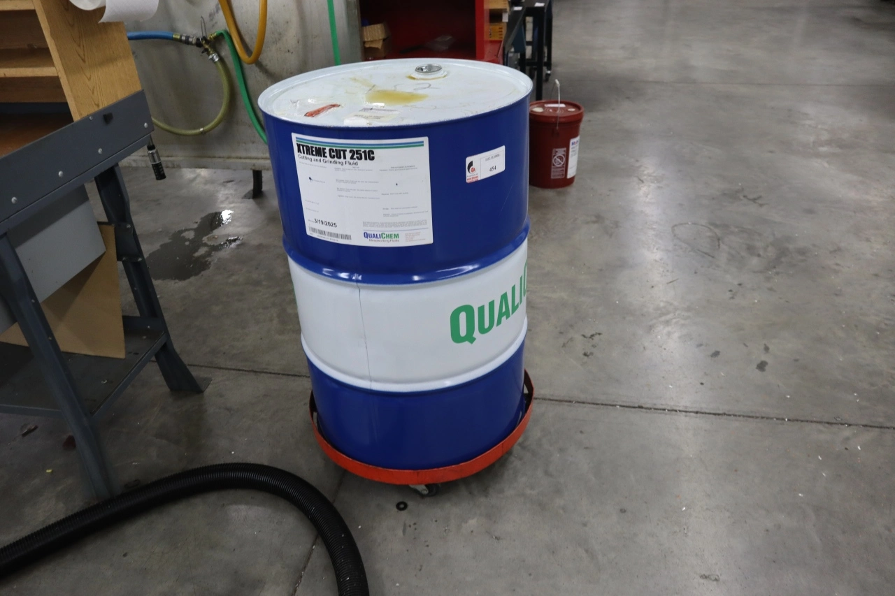 Used GENERIC GENERIC Chemicals, Fluids & Lubes Minnesota US | Machinesused.com #1395091