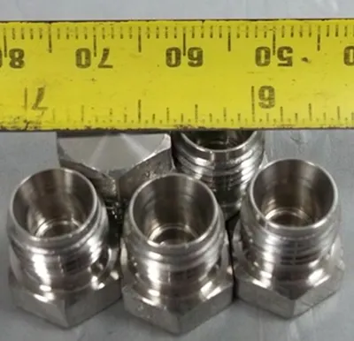 QTY. 5. TYLOK 316 ZMX. TUBE FITTING PLUGS 3/4....