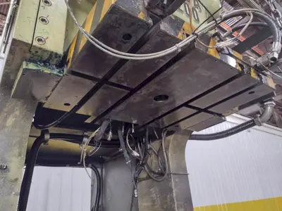 220 TON AIDA MODEL #NCI-200(2) GAP FRAME PRESS, 12.59" STROKE: STOCK #22210