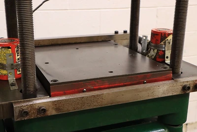 Used Carver 2629 Heated Platen Hydraulic Press New Jersey US | Machinery Values #1334566