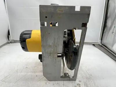 USED DEWALT DC390