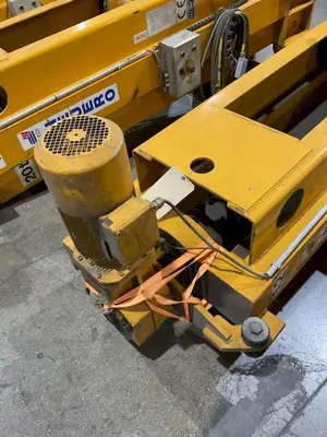 (4) 20 TON (160,000 LBS TOTAL) RAILWAY / NEUERO HEAVY DUTY MOBILE VERTICAL LIFT JACKS: YOBRO #23870