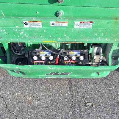 USED 2017 JLG 3246ES
