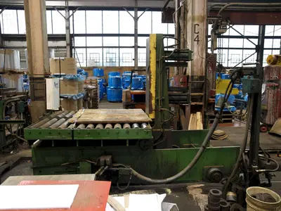30,000 LB X 36" WIDE X 4" ARBOR  PAXSON SLITTING LINE. STOCK #0741122.