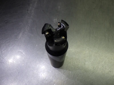 Sandvik 1.25" 3 Flute Coolant Thru Endmill 1.25" Shank RA300-032O32-13H (LOC2696A)
