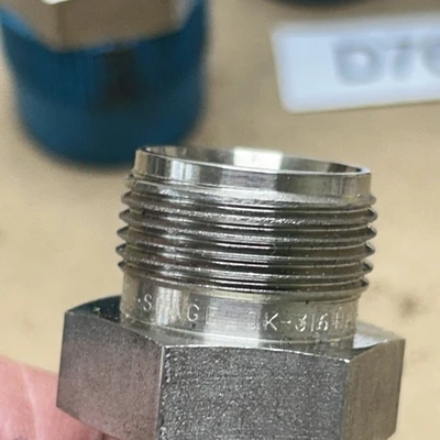 NEW Swagelok 316hai