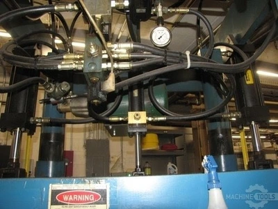 30 Ton Beckwood Four Post Hydraulic Press
