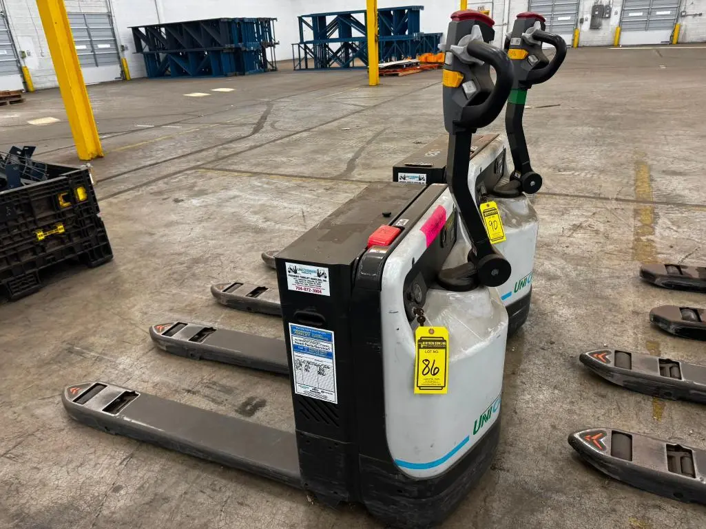 Used _UNKNOWN_ _UNKNOWN_ Electric Pallet Trucks North Carolina US | Myron Bowling Auctioneers Inc #1543577
