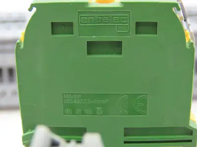 Entrelec Terminal Block DIN Rail Lot of 140