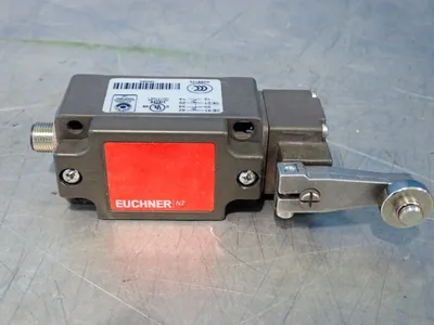 Used EUCHNER NZ1HS3131M Relays & Switches Ohio US | HGR 24 #1070166